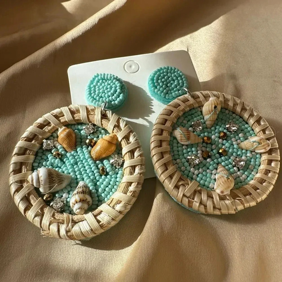 Anthropologie Beach Circle Seashell Rattan Earrings Brand New - Picture 9 of 10